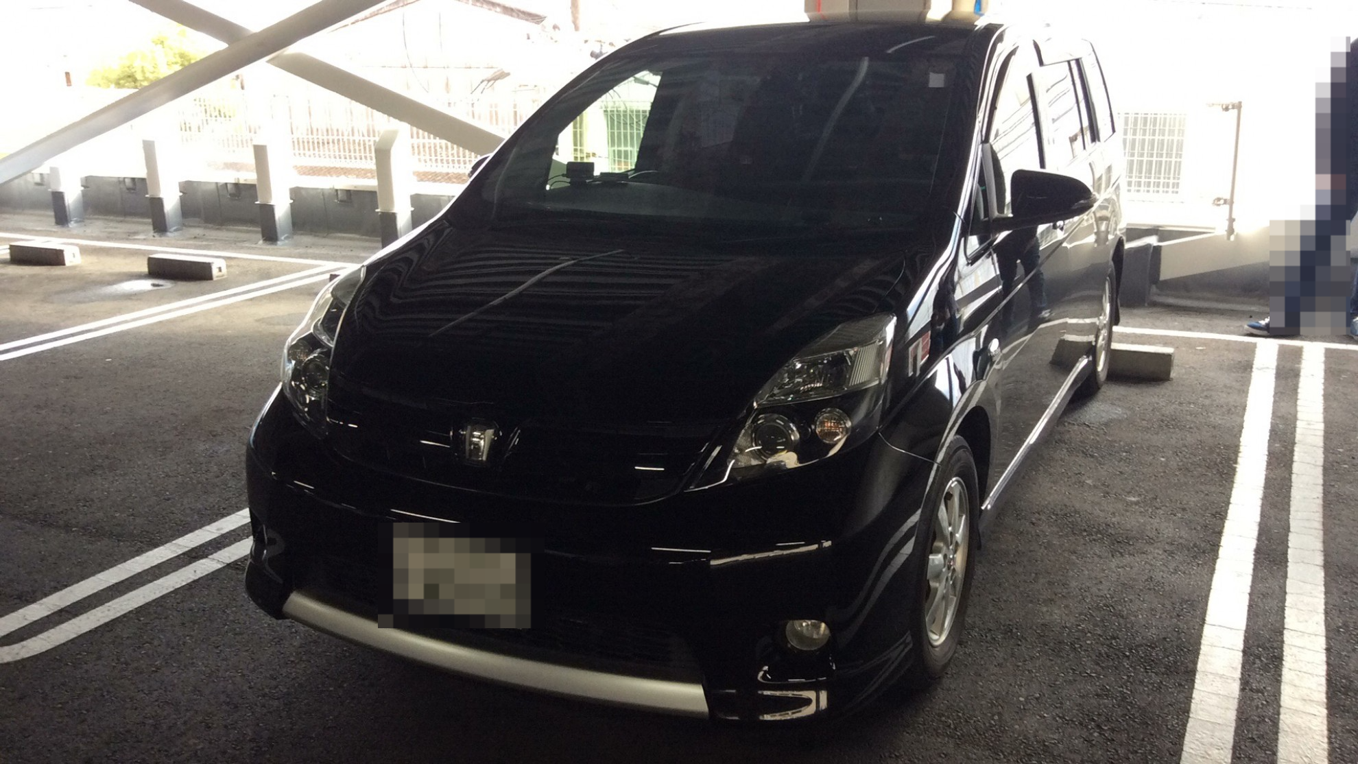 一番高く売れる トヨタ アイシスの買取 査定相場 リセールバリューや高額売却のコツ Sellcaの中古車査定 一番高く売れる トヨタ アイシスの買取 査定相場 リセールバリューや高額売却のコツ Sellcaの中古車査定