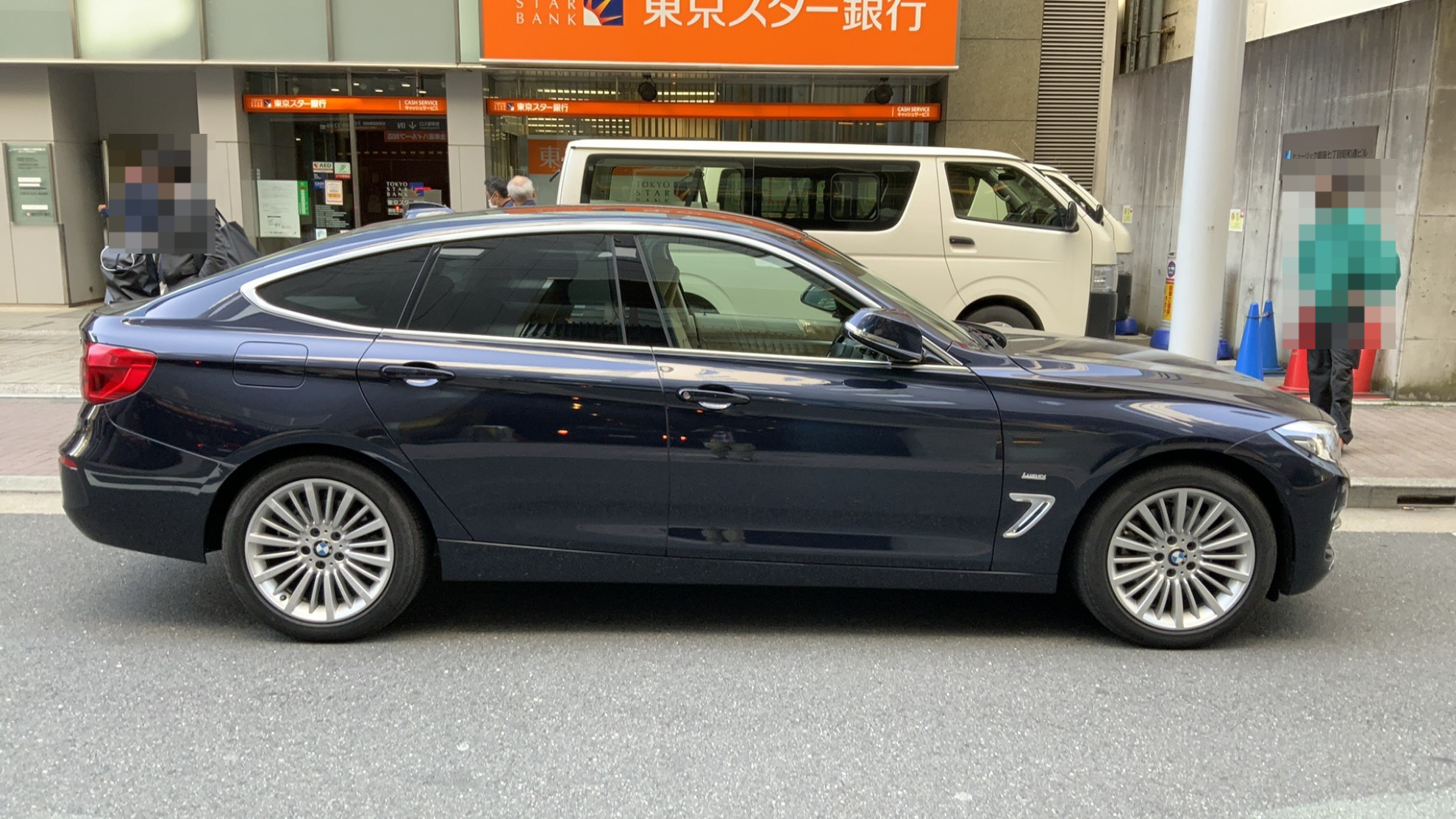外装右