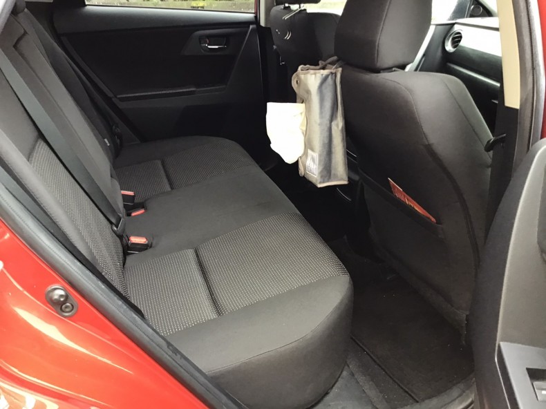 内装後方シート