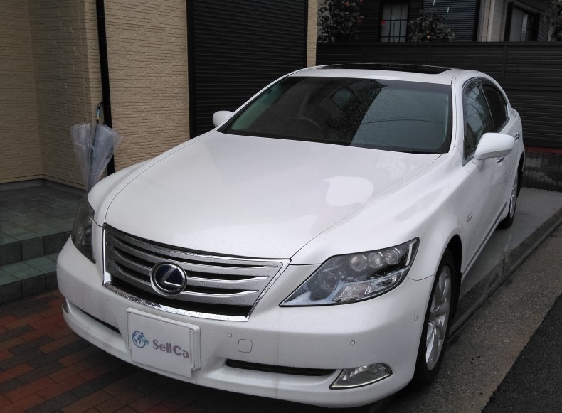 car_main_img