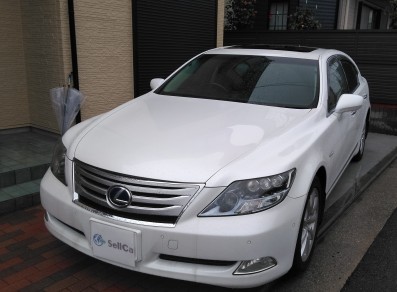 car_main_img