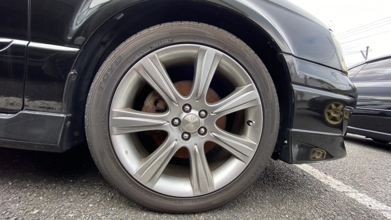 タイヤホイール前