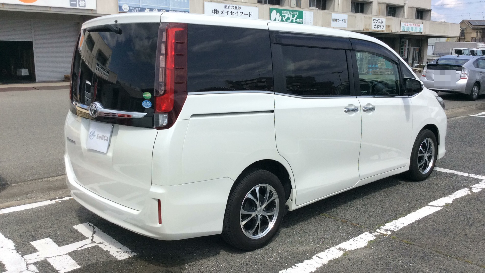 外装右後