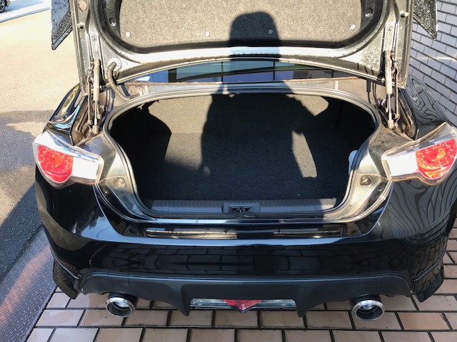 内装トランク