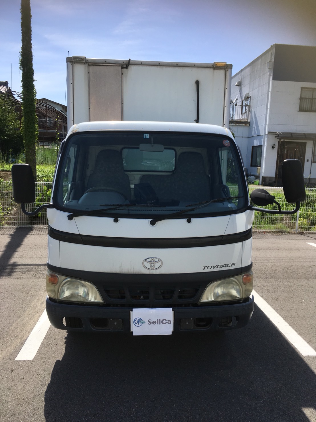 外装前方