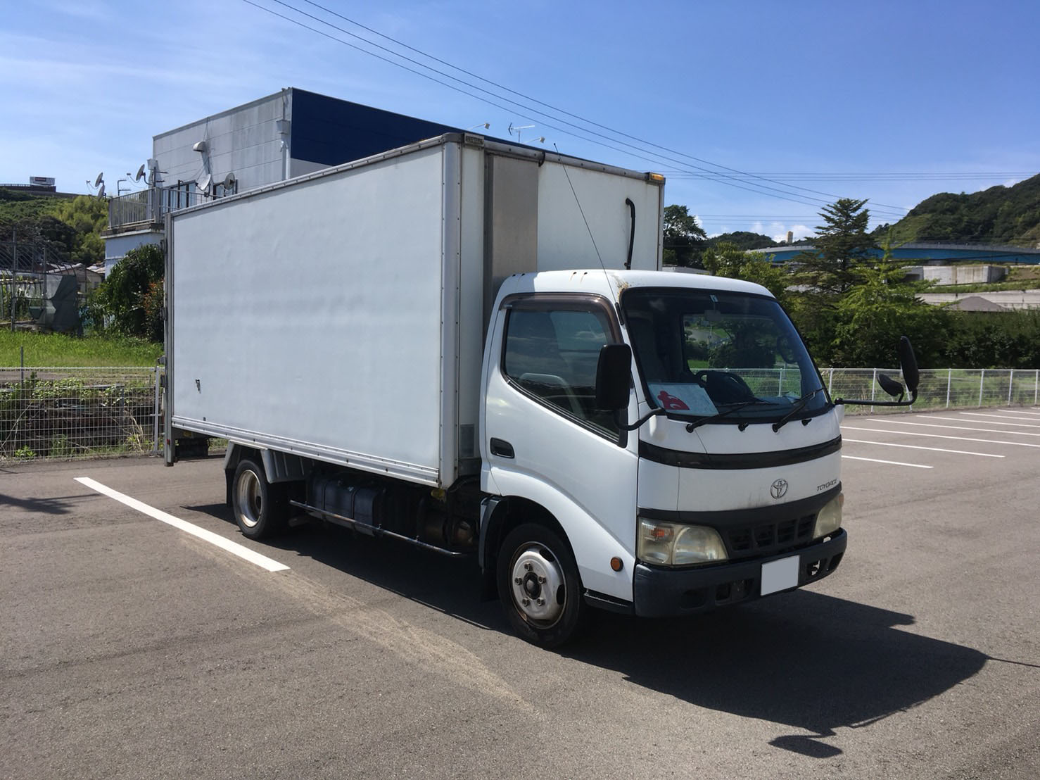 外装右前