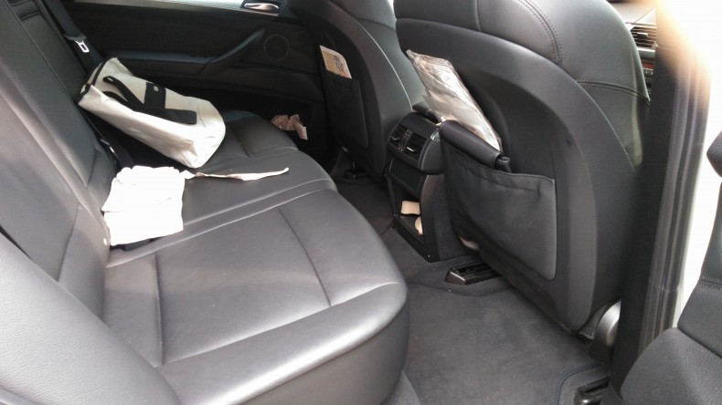 内装後方シート