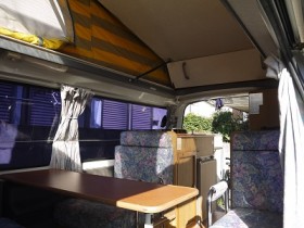 内装後方シート