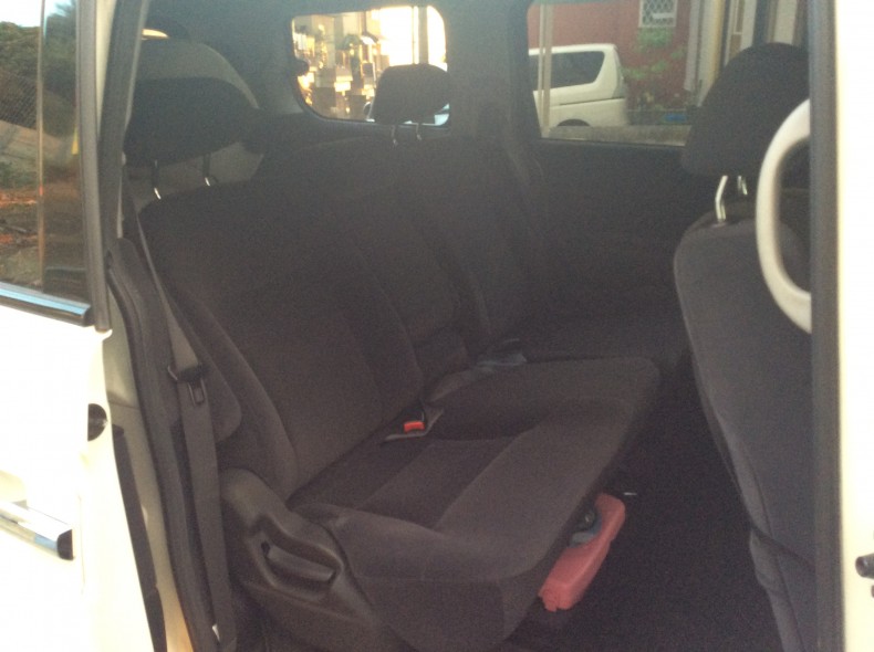 内装後方シート