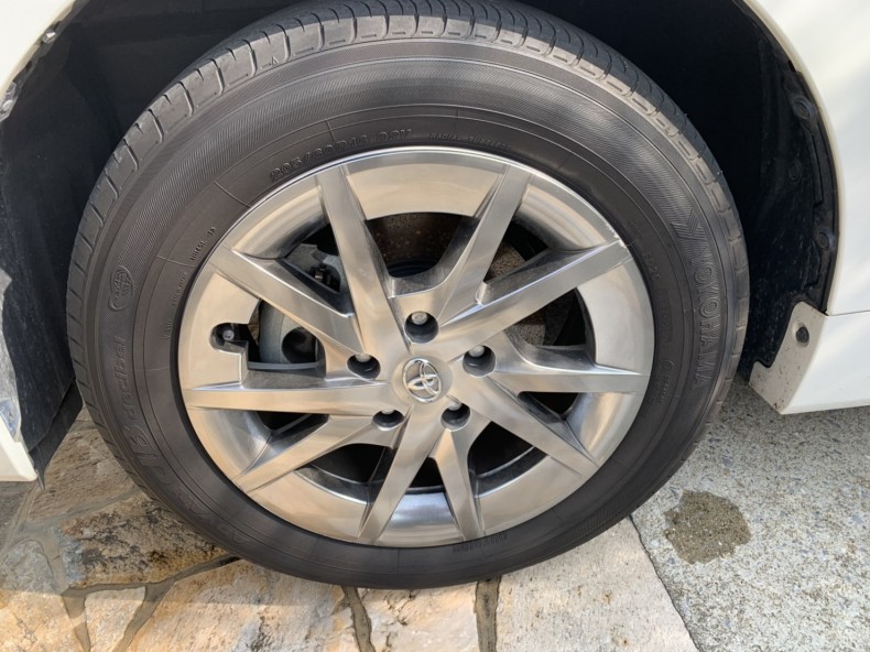 タイヤホイール前