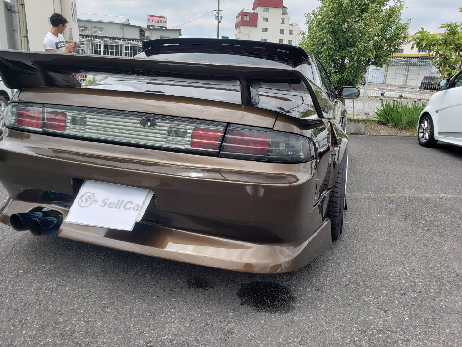 外装右後