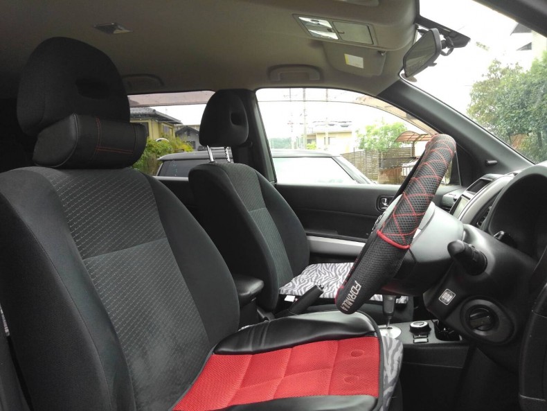 内装後方シート