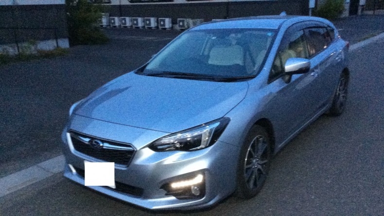 car_main_img