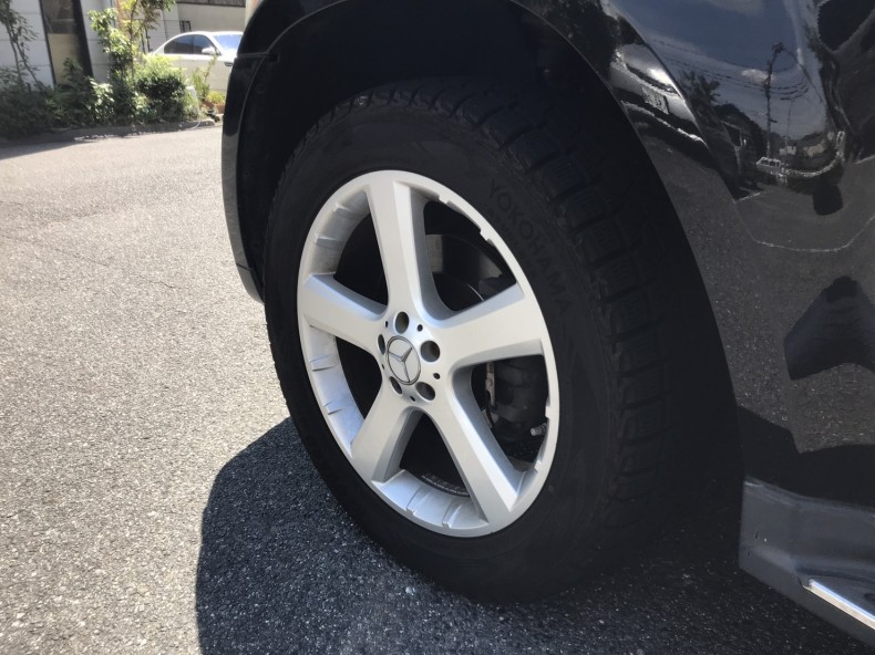 タイヤホイール前