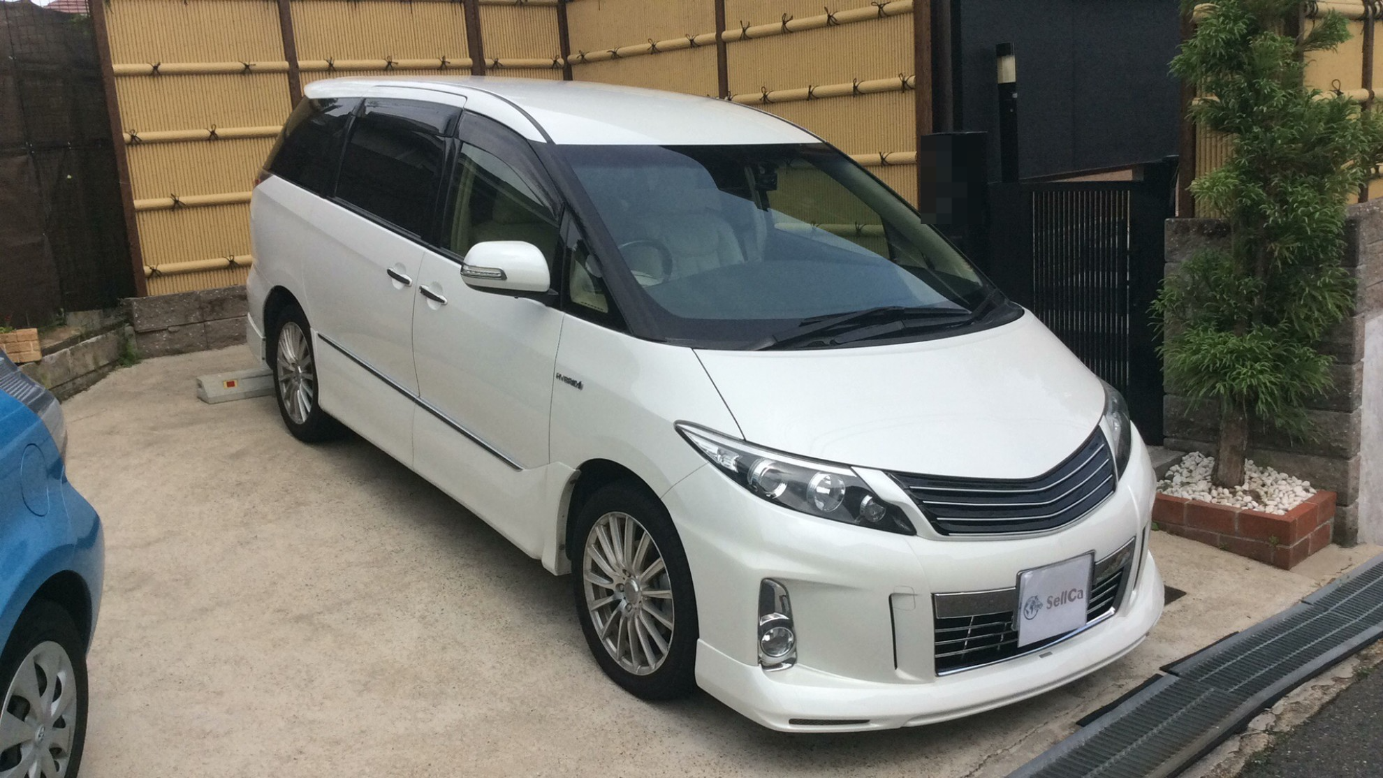 トヨタ エスティマハイブリッドの売買実績画像