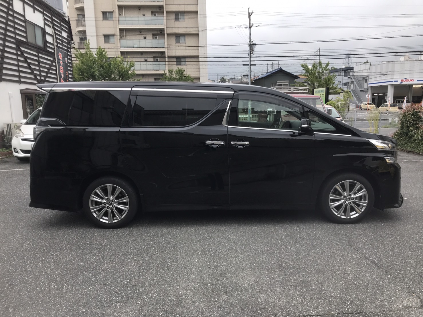 外装右