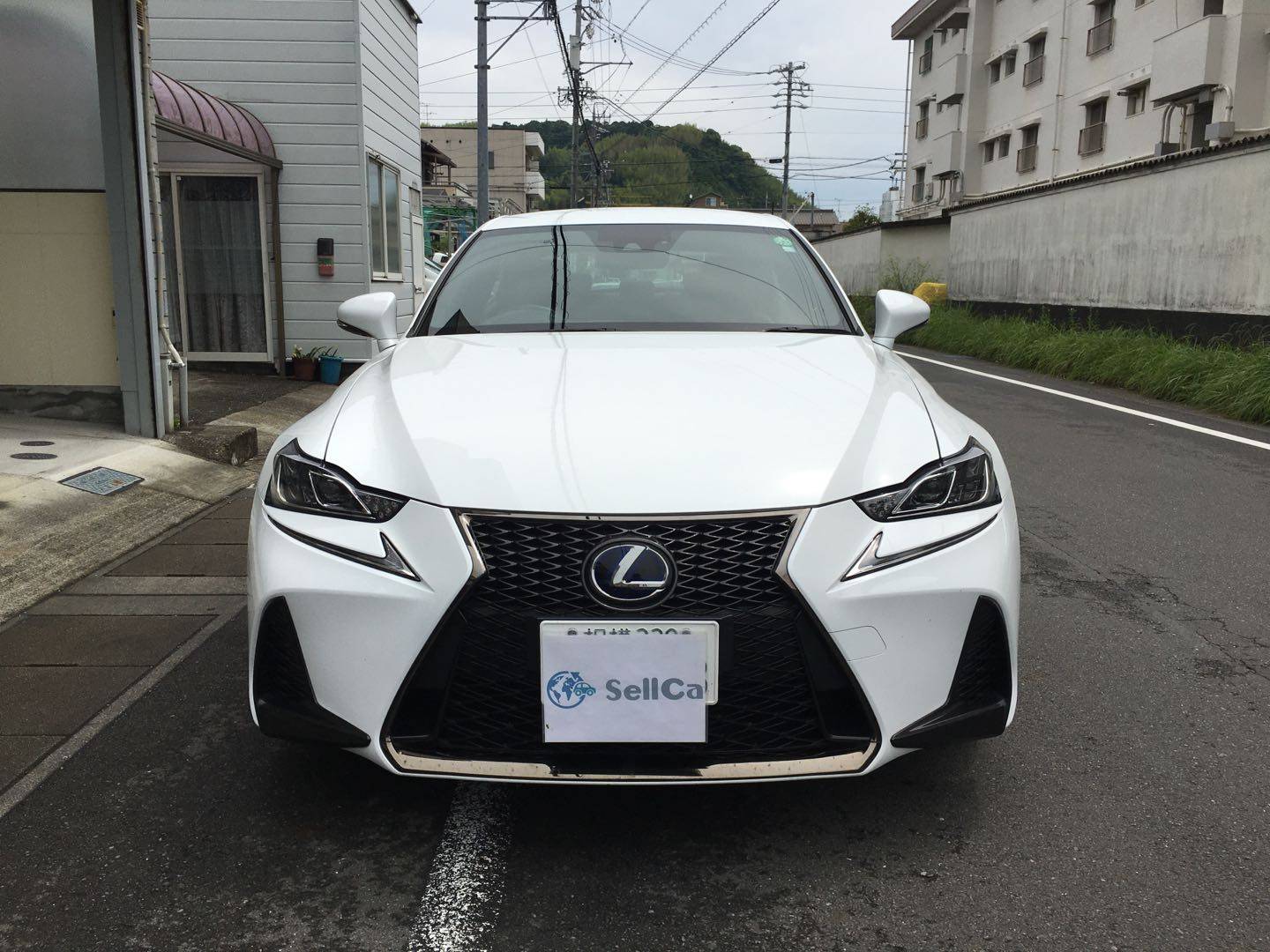 外装前方