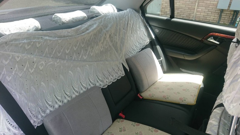 内装後方シート