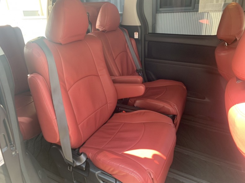 内装後方シート