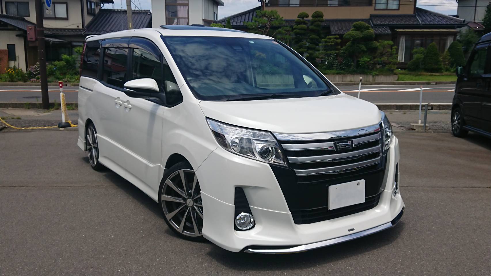 外装右前