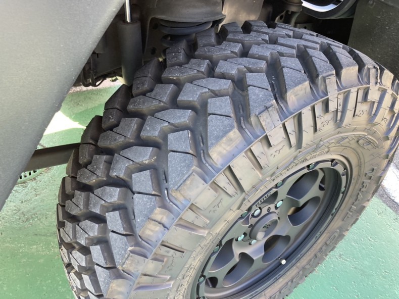 タイヤホイール前