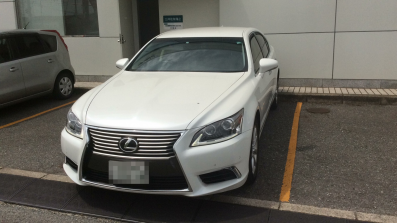 car_main_img
