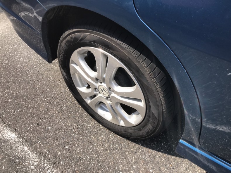 タイヤホイール前