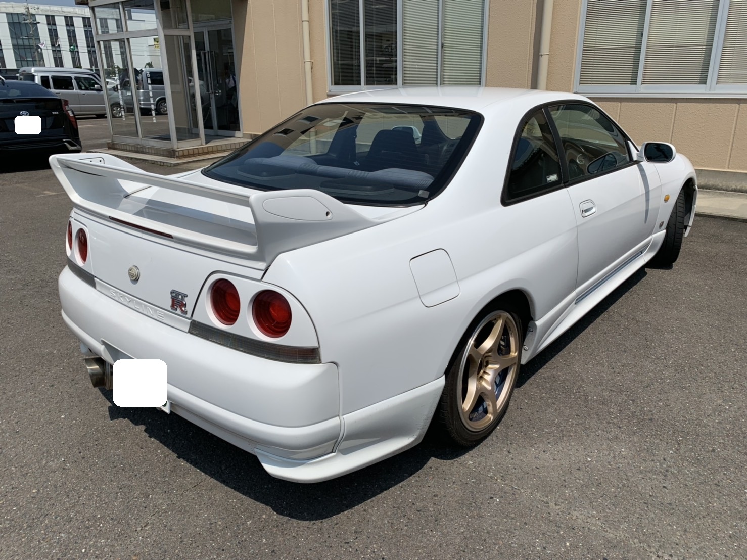 外装右後