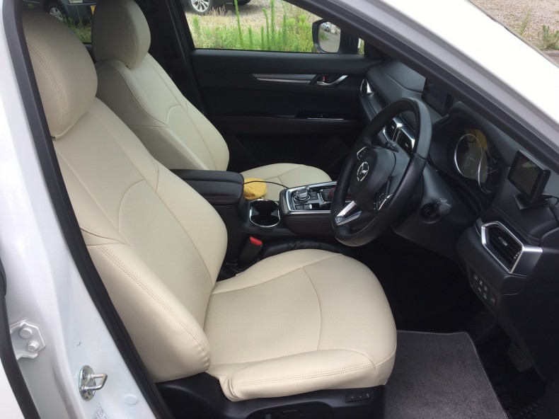 内装前方シート