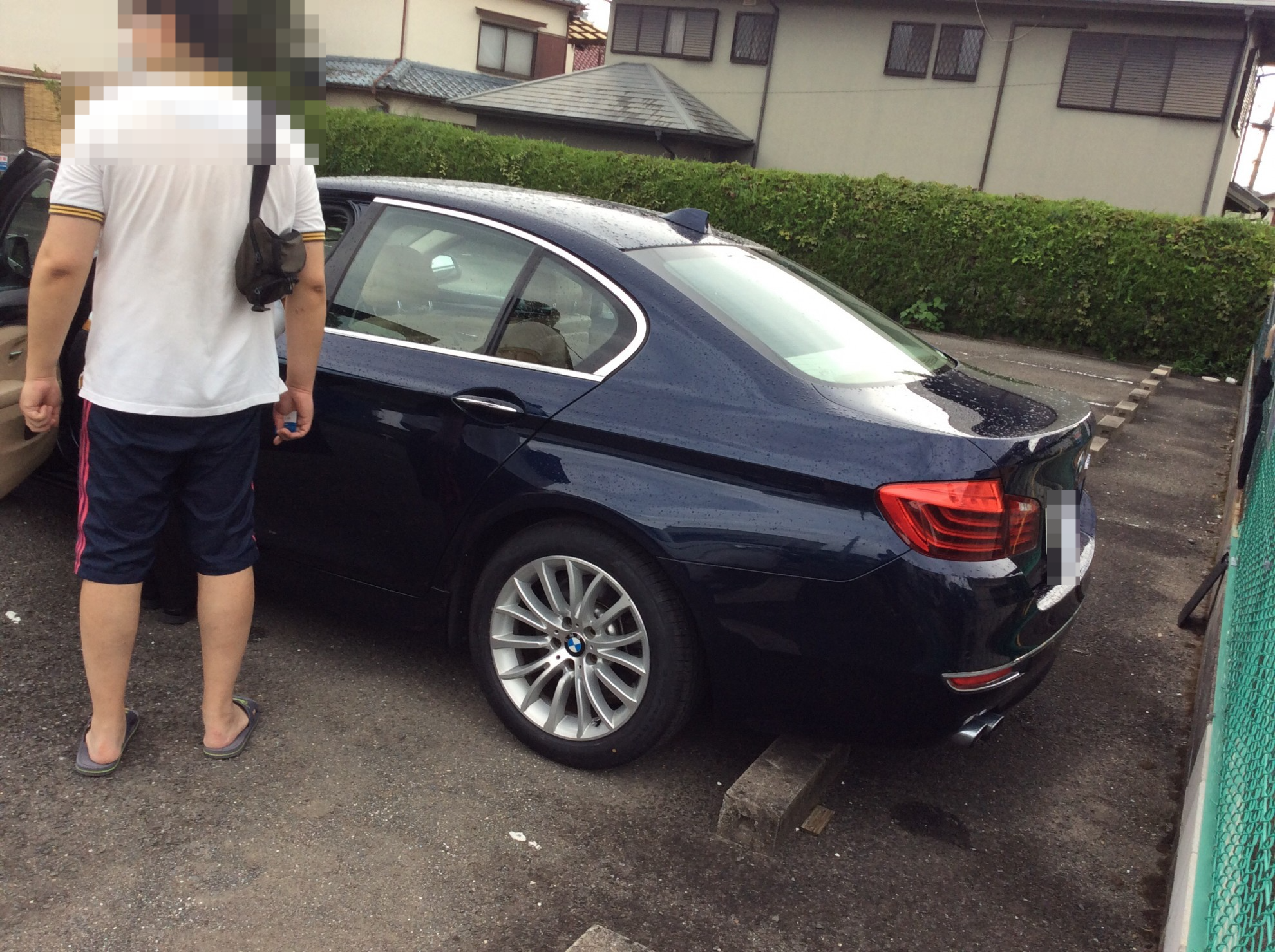外装左後方