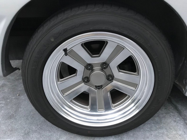 タイヤホイール後