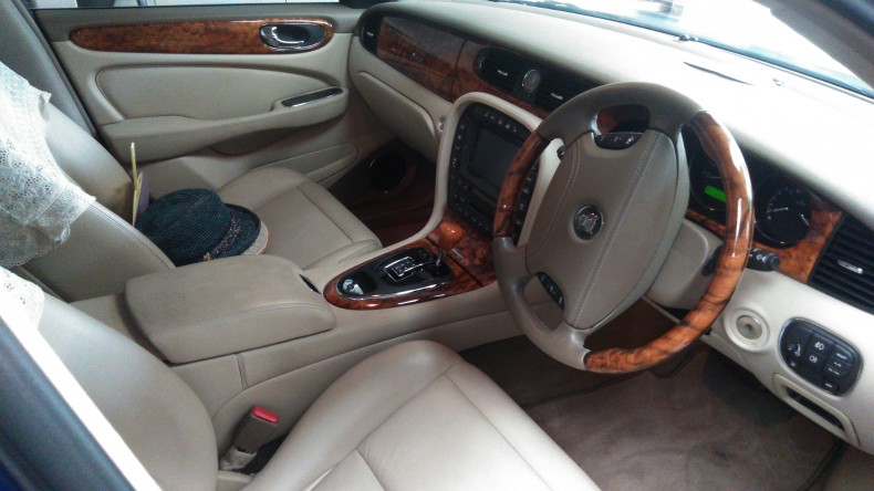 内装前方シート