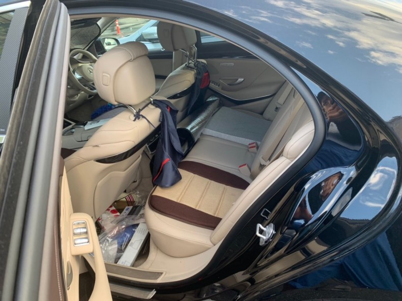 内装後方シート