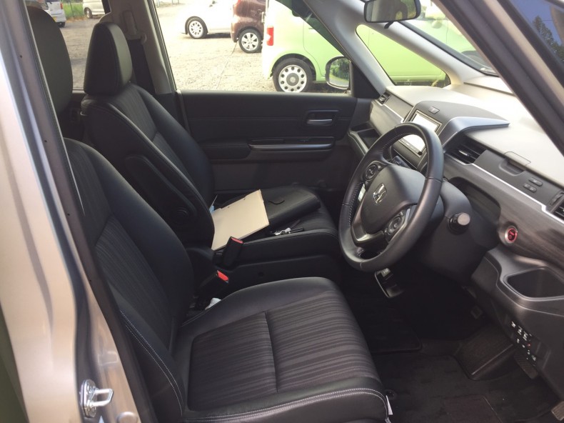 内装前方シート