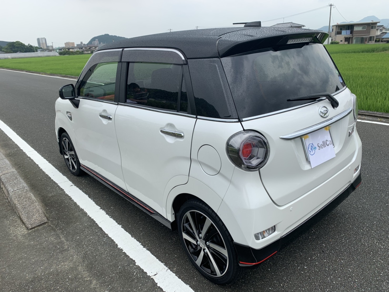 外装左後方