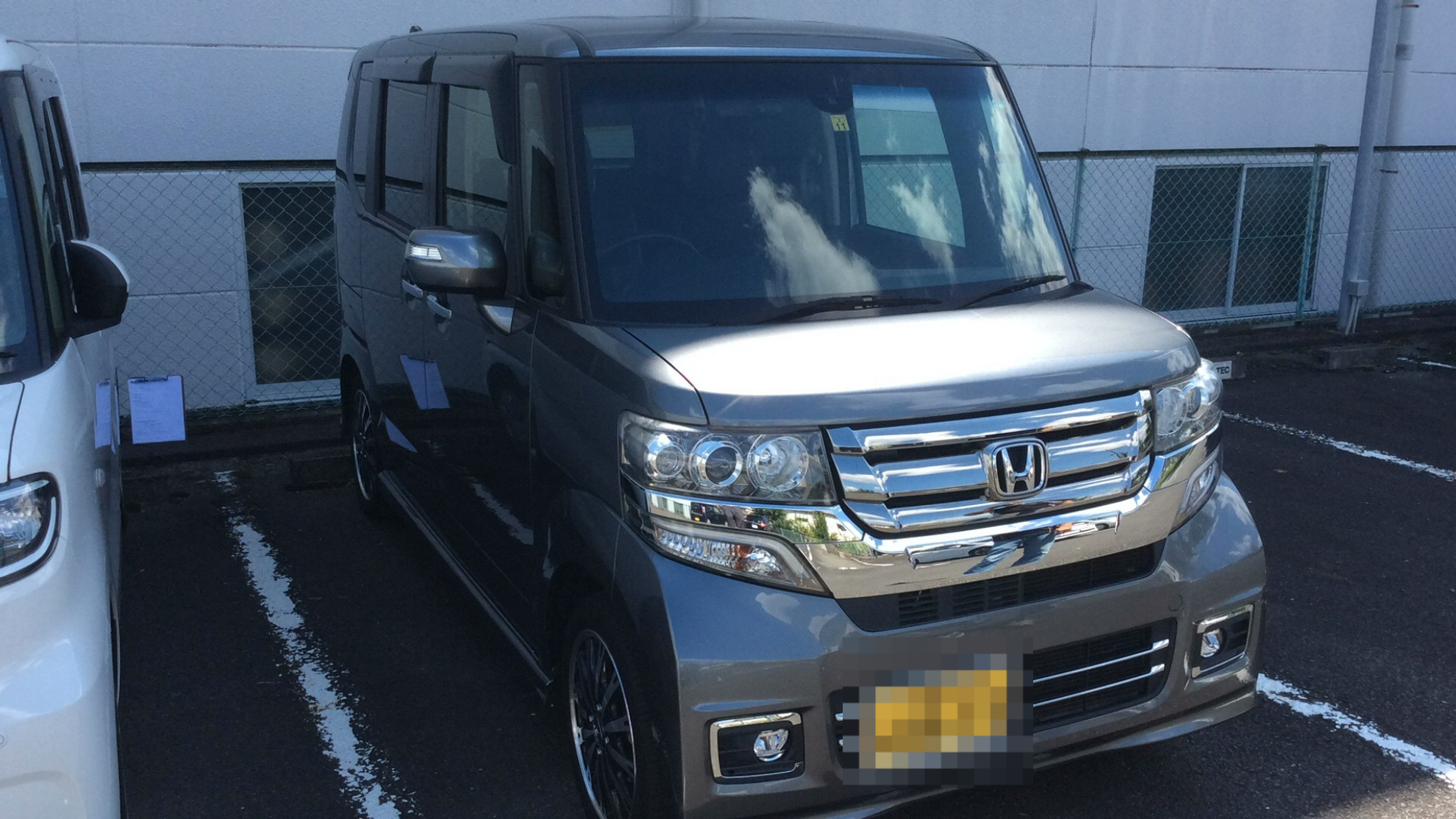 外装右前
