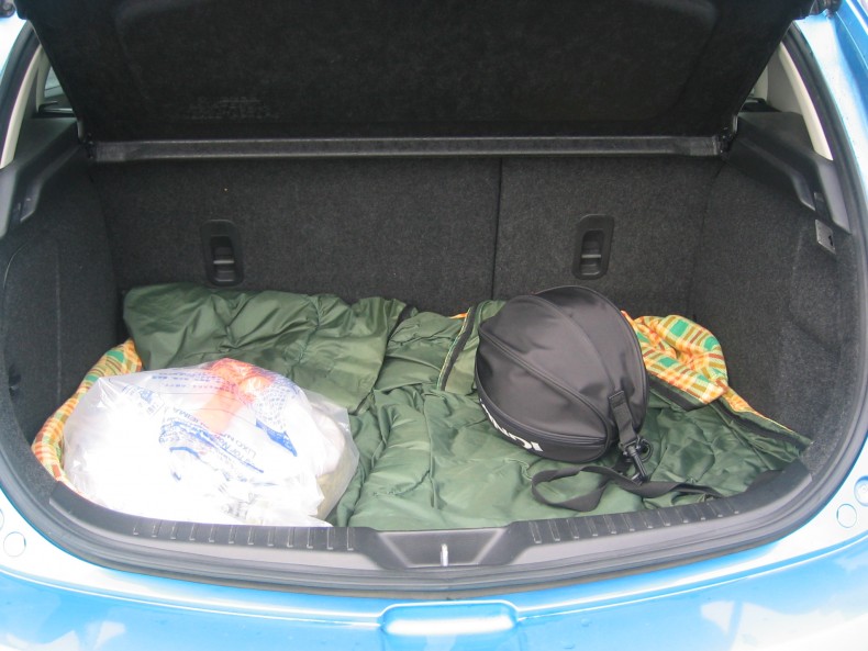 内装トランク