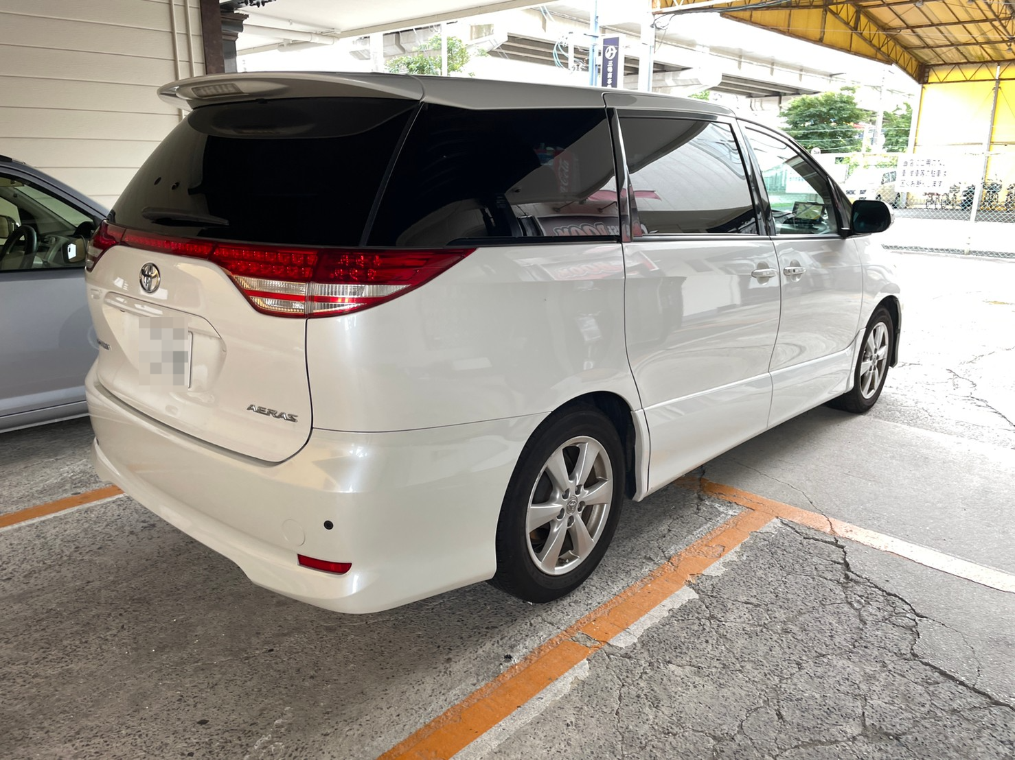 外装右後