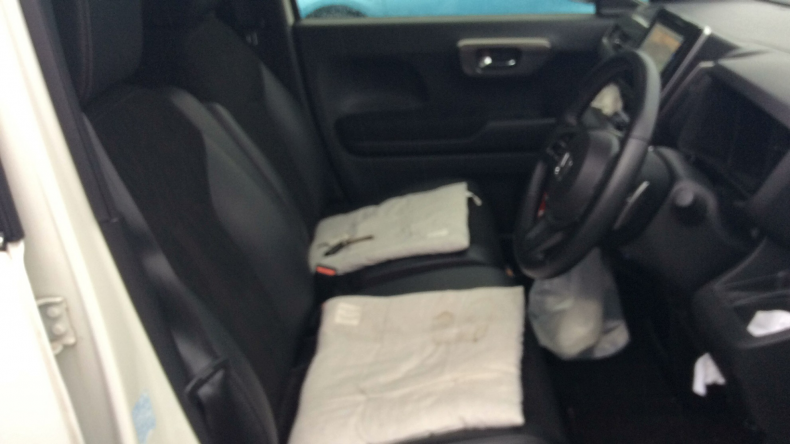 内装前方シート