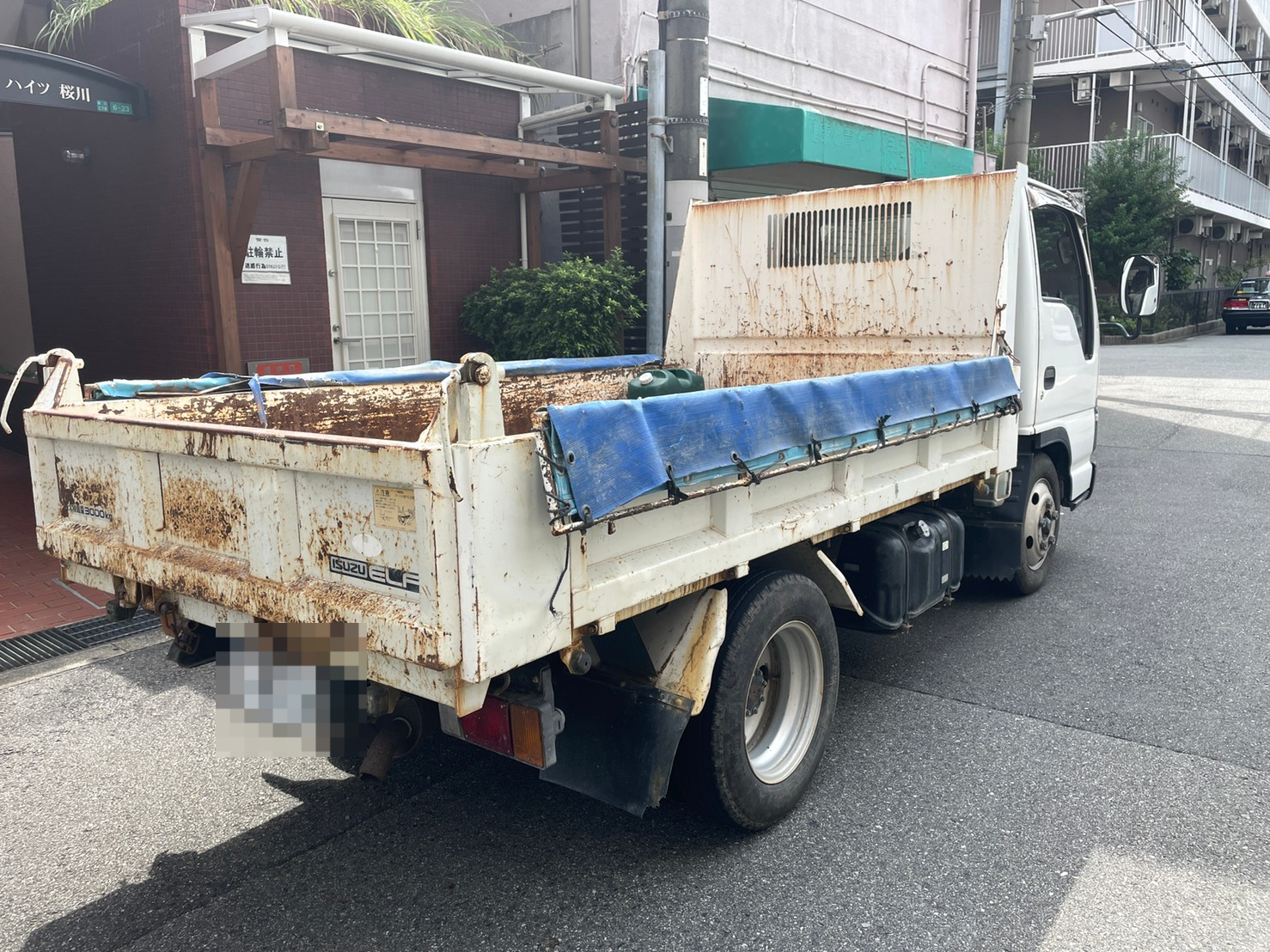 外装右後