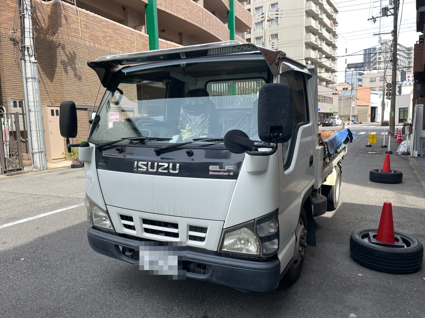 外装右前