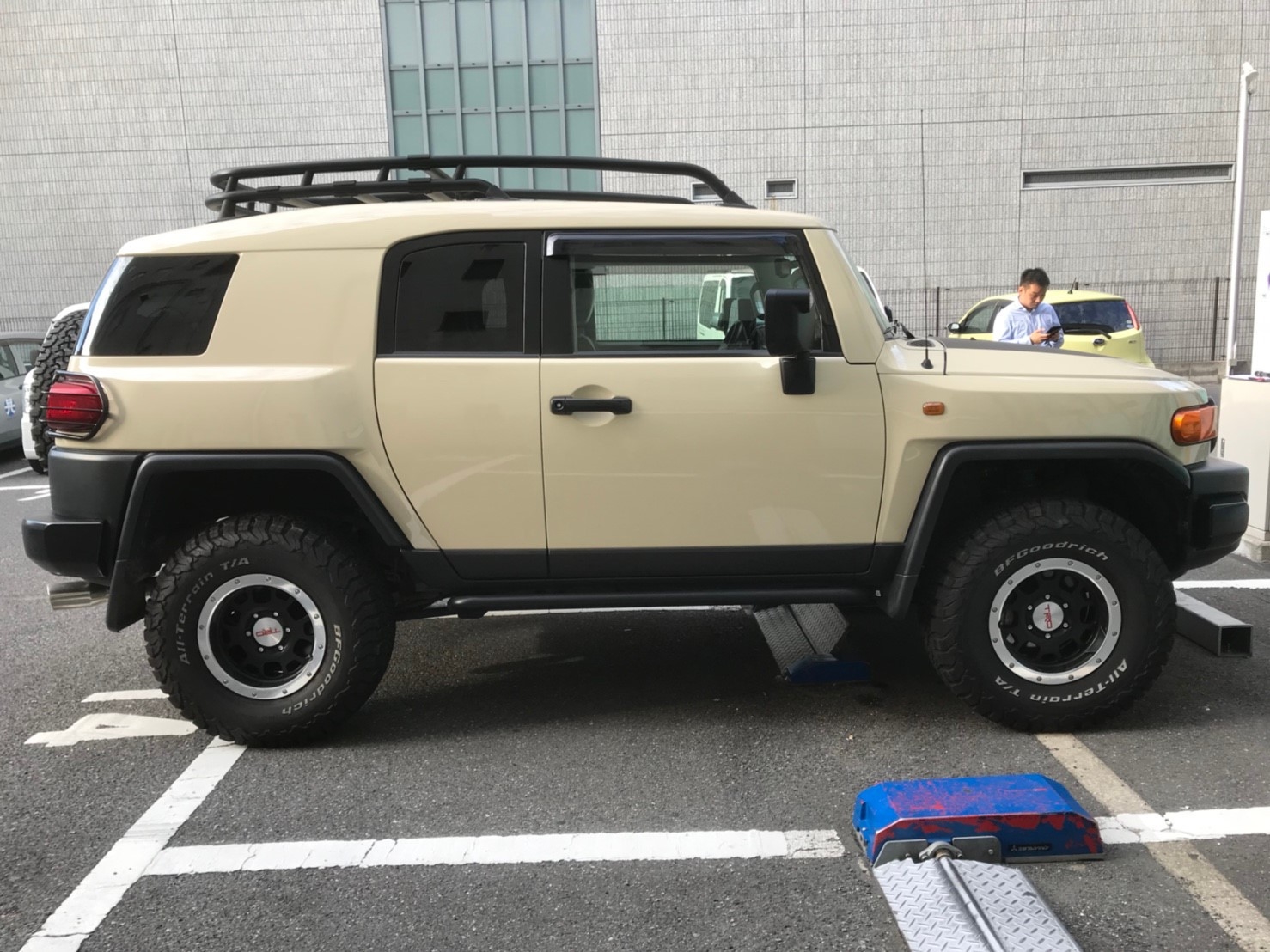 外装右