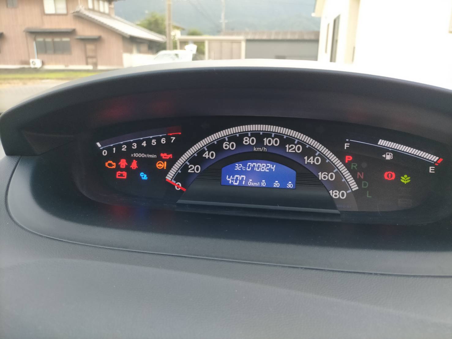 内装メーター
