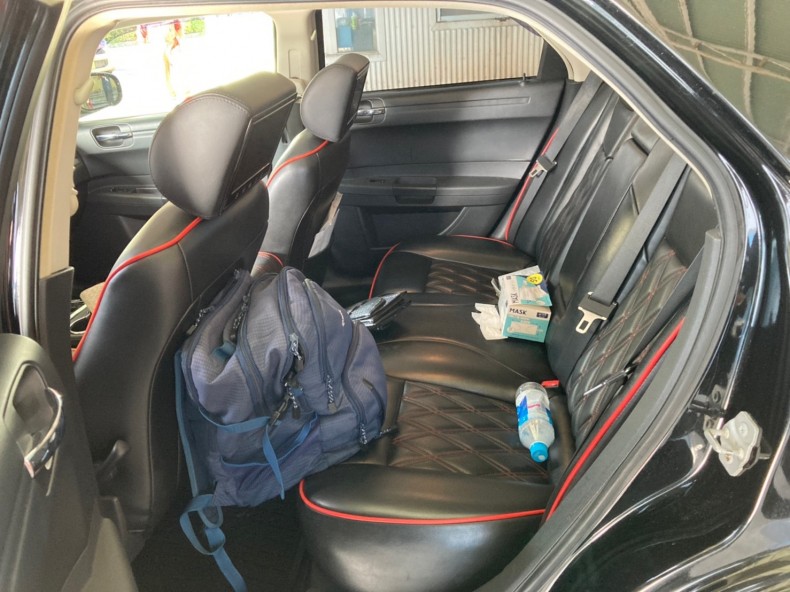 内装後方シート