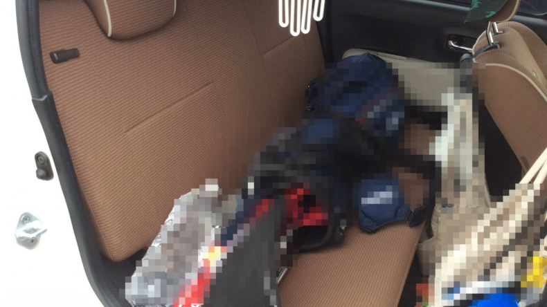 内装後方シート