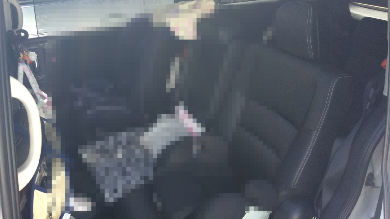 内装後方シート