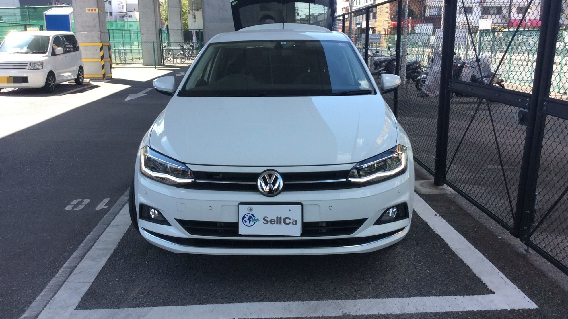 外装前方