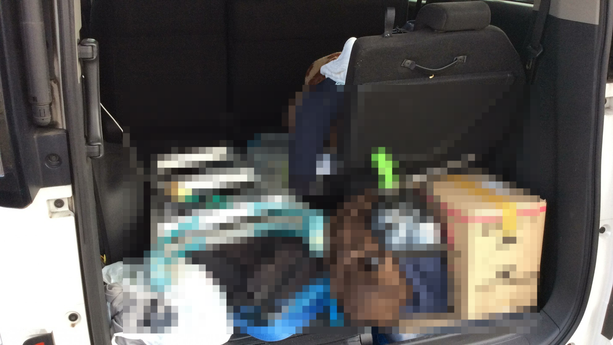 内装トランク