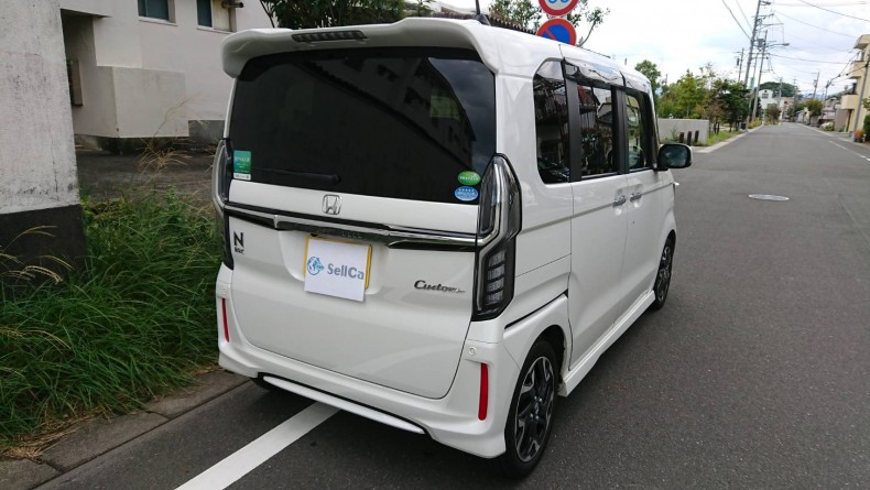 外装右後