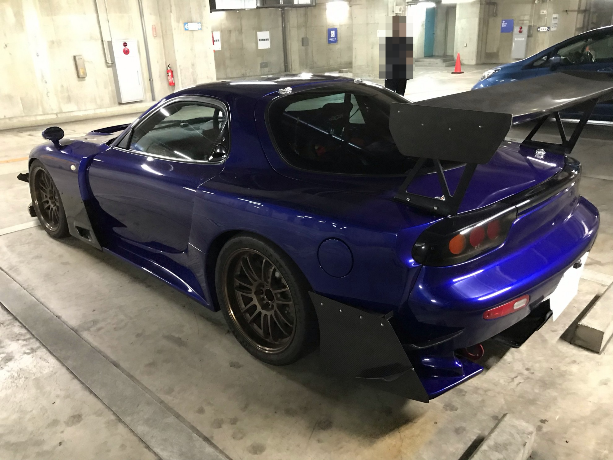 外装左後方